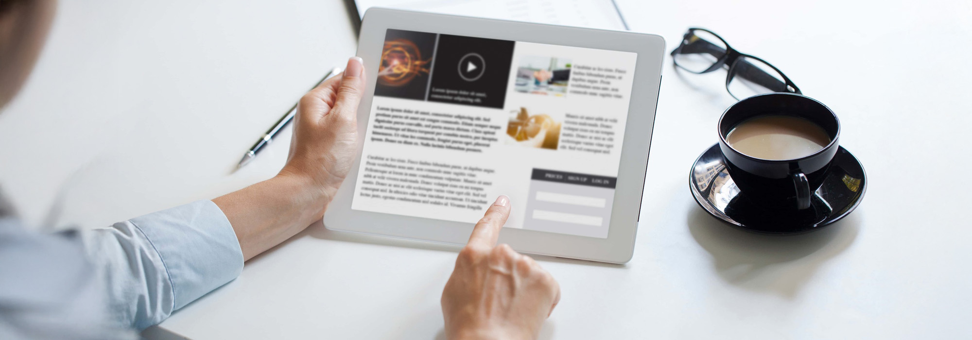 Sample online news website on tablet